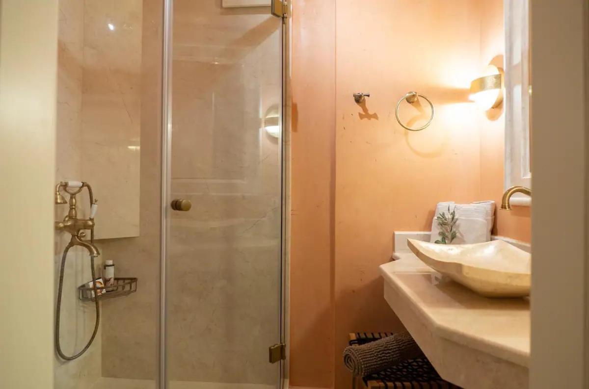 Unique Room With Indoor Pool & Attic Alli Meria Esterno foto